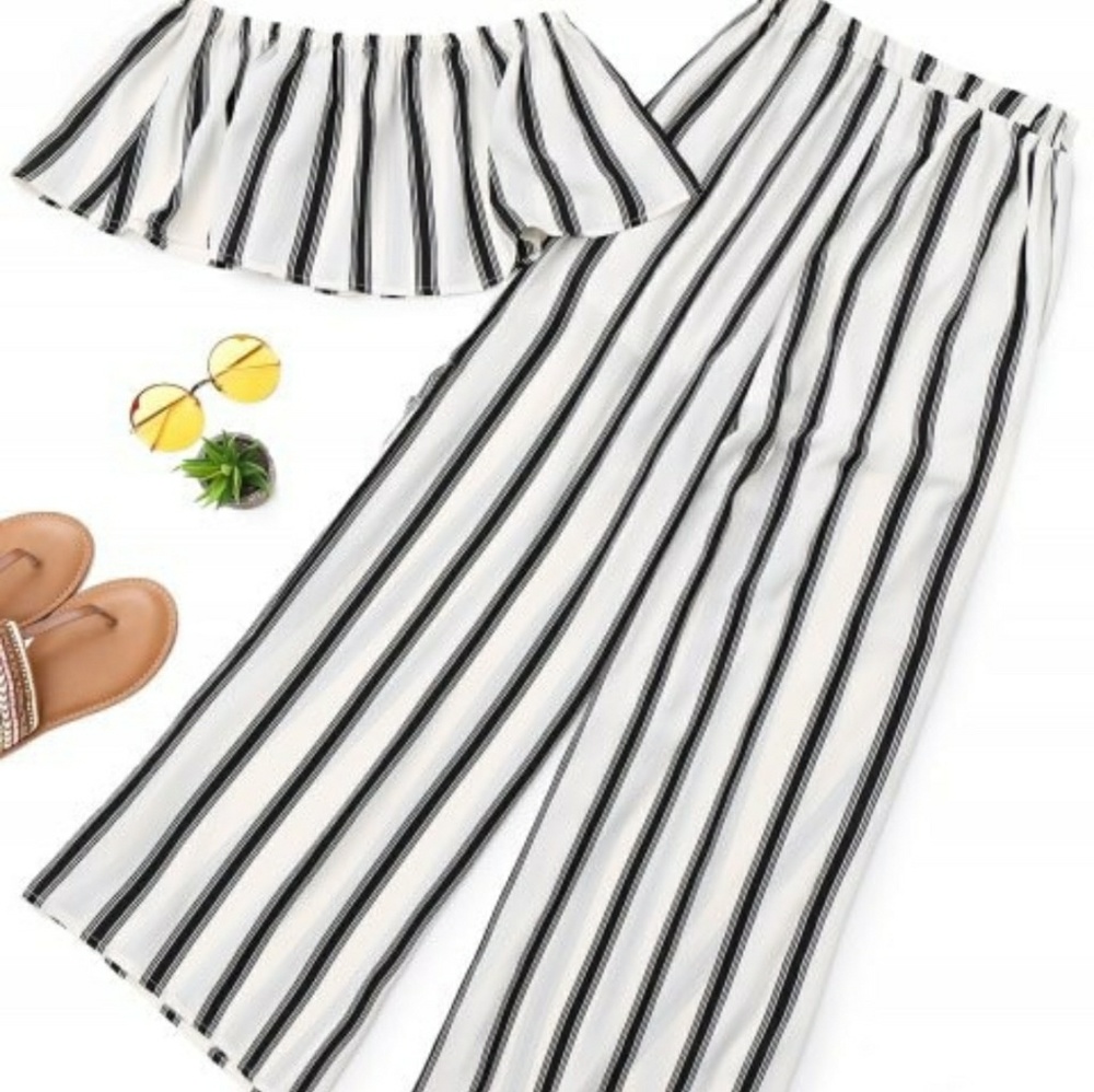 White and Black  ZAFUL 2 piece set, sz M